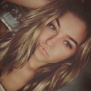 Meet your Posher, Mya